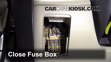 2001-2007 Toyota Highlander Interior Fuse Check - 2006 Toyota